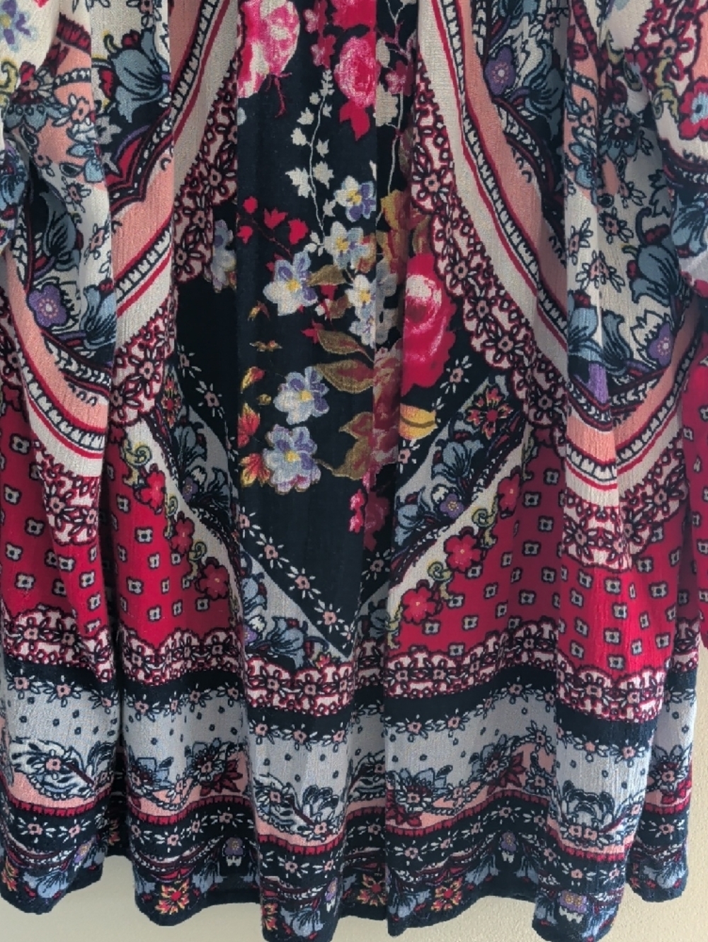 Bila Pink, Black & White Mixed Floral Peasant Tunic - Picture 6 of 9